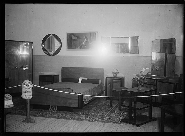 Exposición Comercial 28