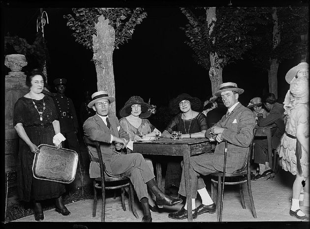 Primavera en la Plaza Pringles