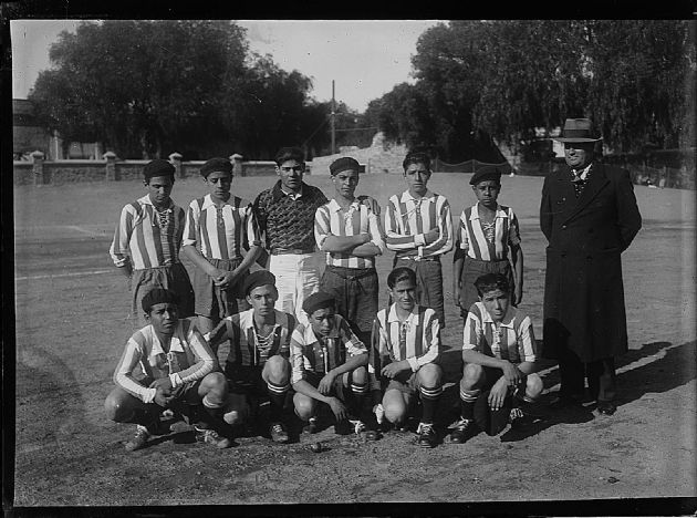 EQUIPO JUVENIL DE FUTBOL