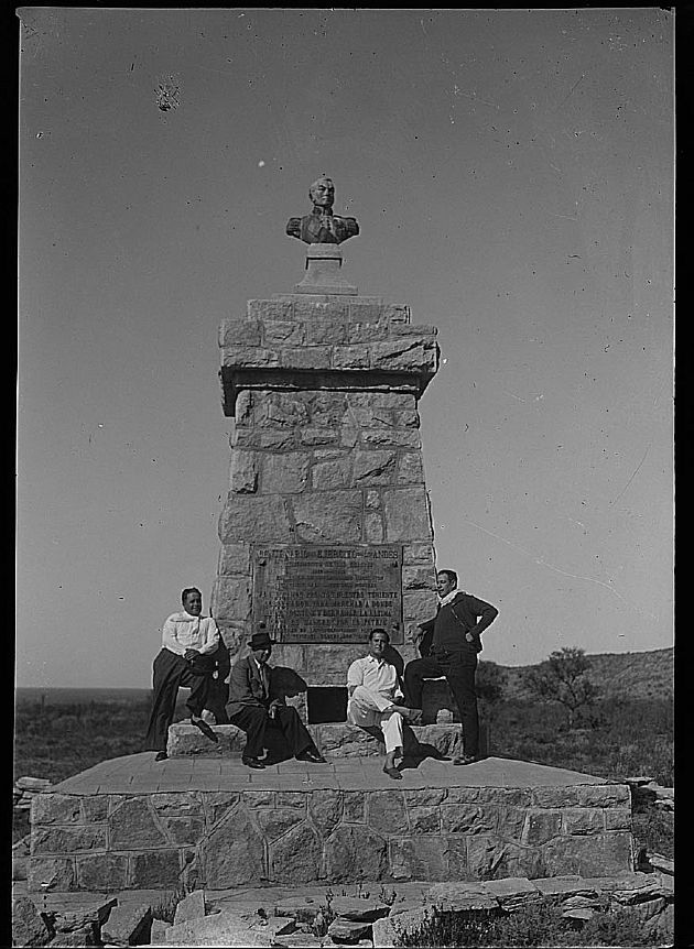 Monumento en las Chacras