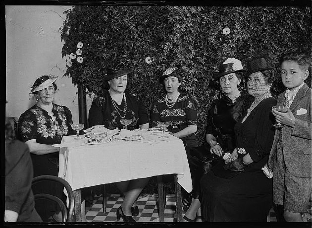 Distinguidas damas