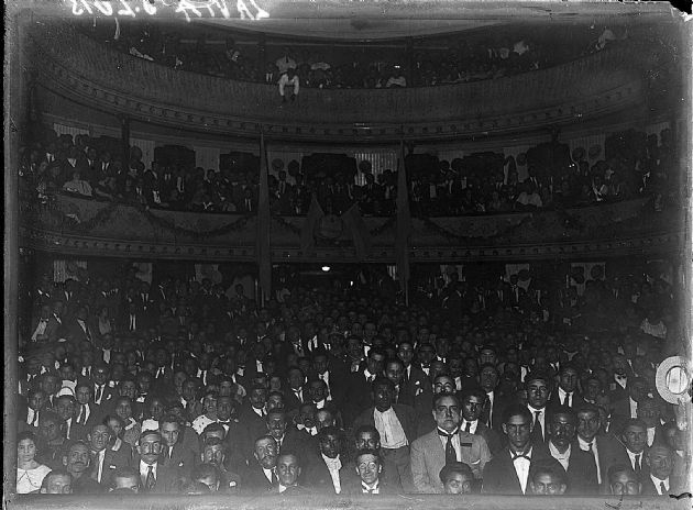 Reunión en el Club Social