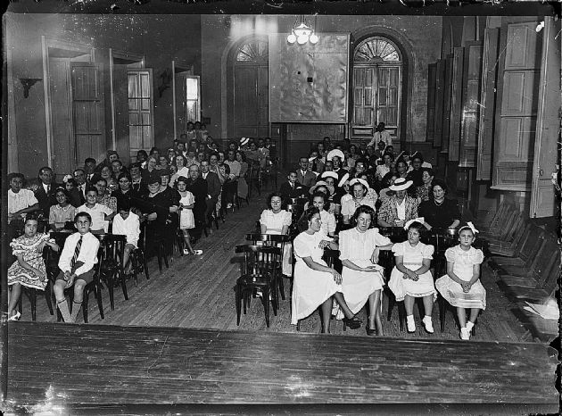 Acto en la Escuela Normal II