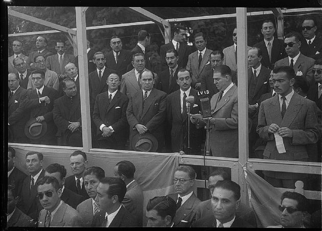 Discurso desde el palco.