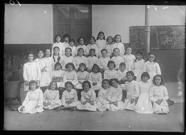ALUMNAS
