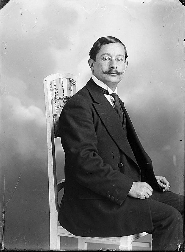 Foto Retrato de un Caballero