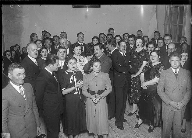 Reunión en el Club Social II