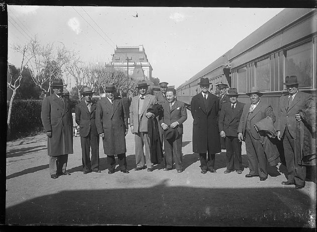Políticos en Estación de Ferrocarril 1