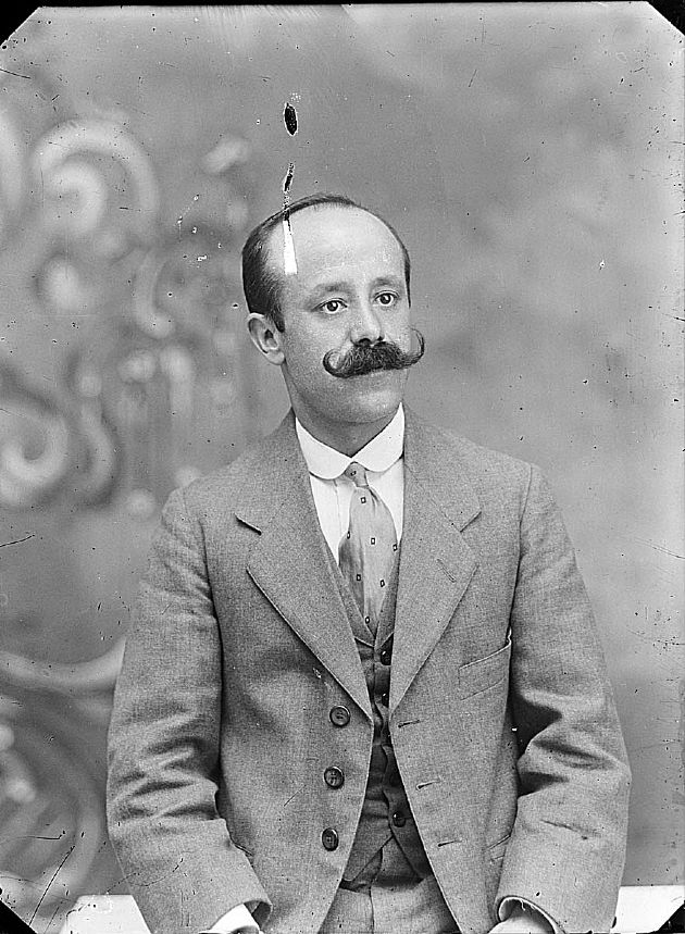 Foto Retrato de un Caballero
