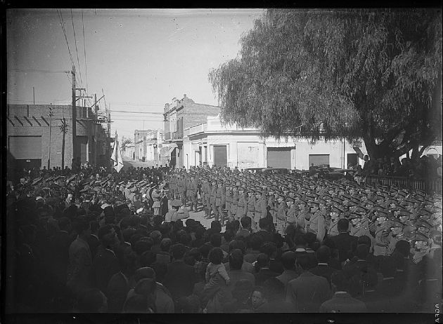 Desfile por calle Rivadavia 3