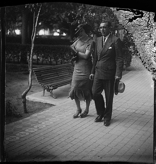 DE PASEO POR LA PLAZA VI