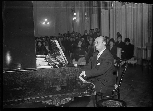 Concierto en el Salón Blanco I