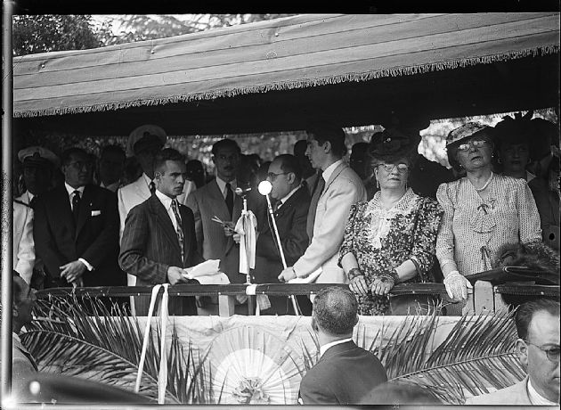 Palco en acto patrio