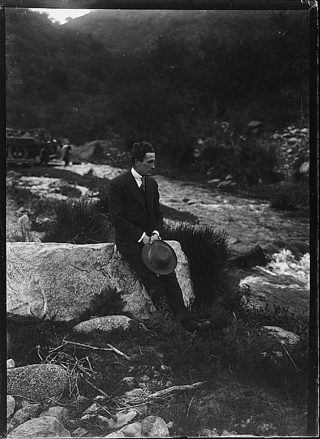Caballero en el Río Trapiche