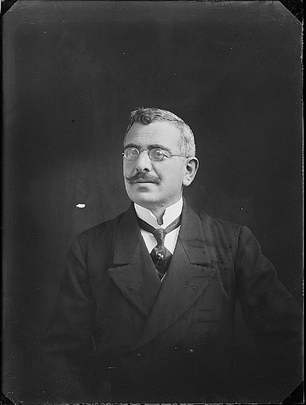 Foto Retrato de un Caballero 4
