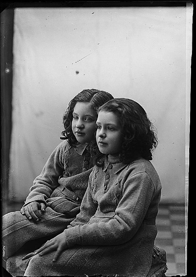 Foto Retrato de dos niñas