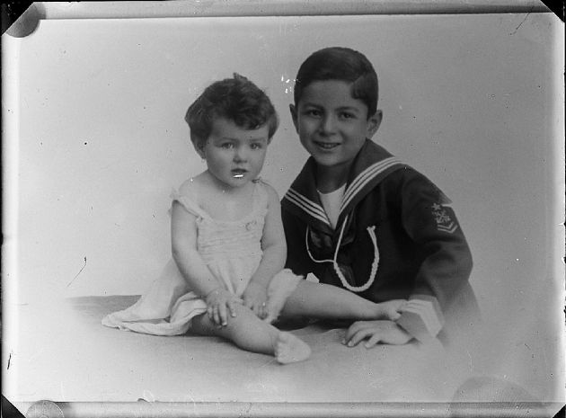 Foto Retrato de dos Niños