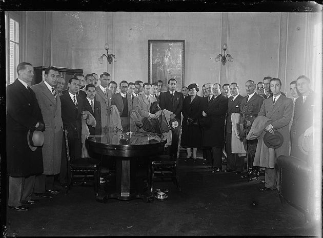 Don Toribio Mendoza y los jóvenes
