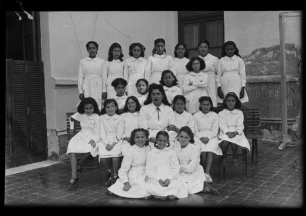 ALUMNAS