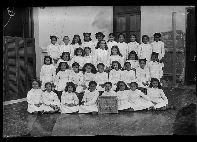 ALUMNAS