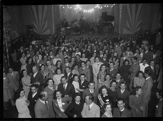 FIESTA EN EL CLUB SOCIAL
